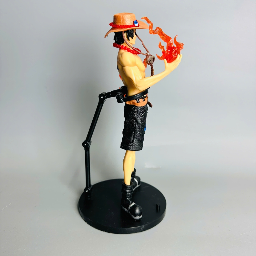 Mô Hình One Piece Ace Dáng Thẳng Có Gậy Chống Lưng 21cm